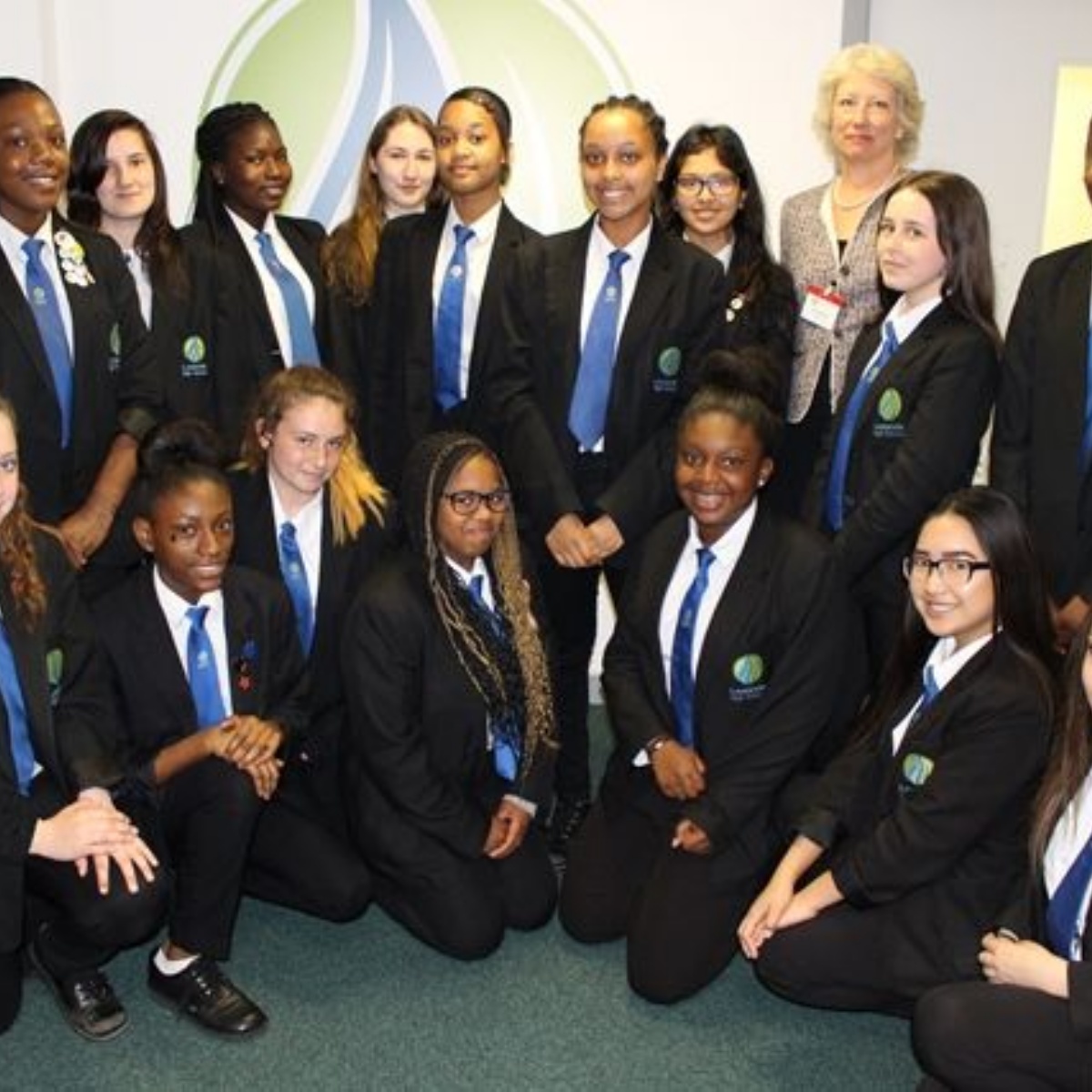Lealands High School - Chairman of The Petroleum Group Inspires Year 9 ...